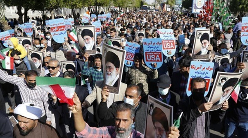 احتجاجات في إيران تنديداً بانتهاك حرمة القرآن الكريم