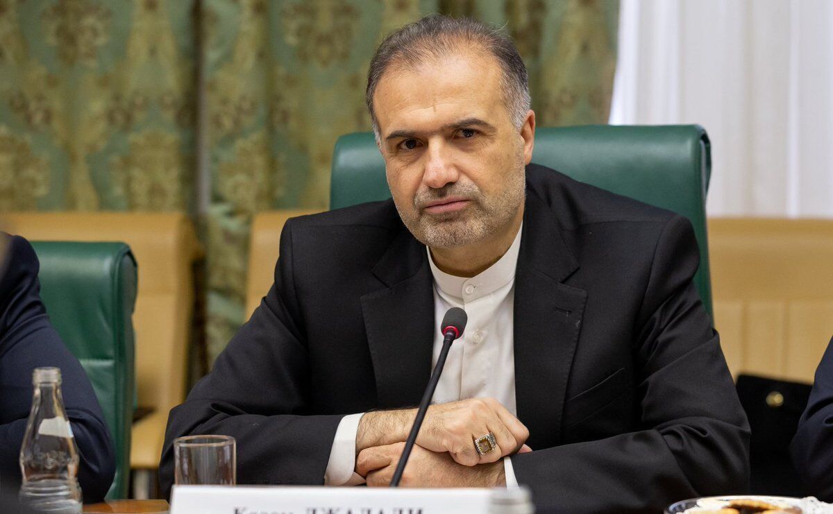 سفير إيران في موسكو يدعو الشركات الايرانية إلى تطوير نشاطها التجاري في روسيا