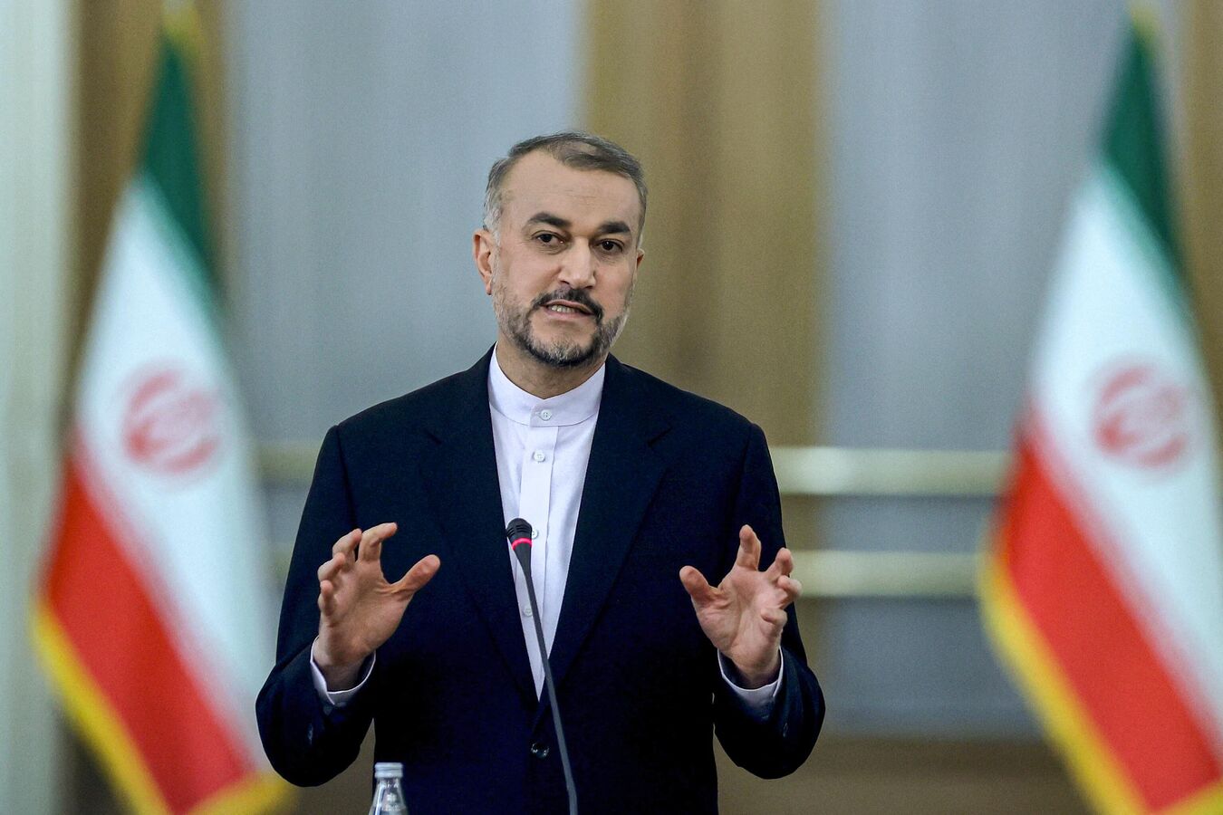 إيران مستعدة للكشف عن ملابسات الهجوم علي سفارة أذربيجان