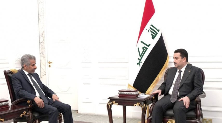 رئيس الوزراء العراقي يلتقي أمين مجلس وزراء الداخلية العرب