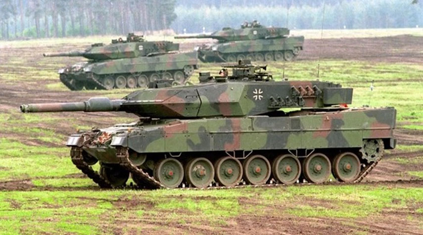 ضابط أمريكي : الدبابات الغربية لأوكرانيا لا تتعدى كونها عملية إعلامية بحتة
