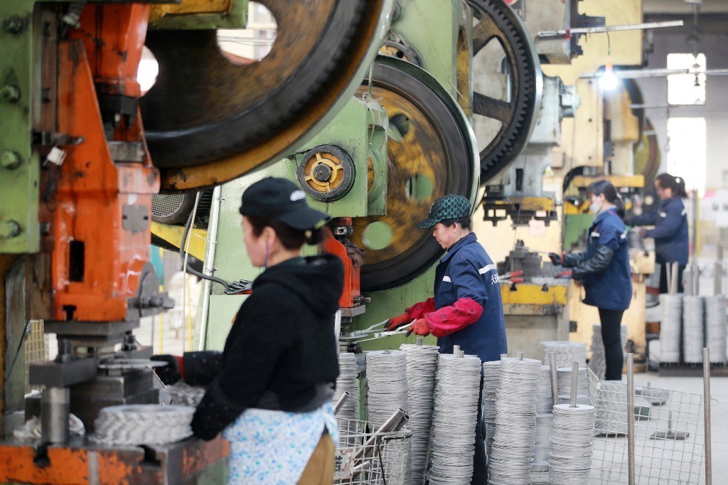 انتعاش النشاط الصناعي في الصين بعد إلغاء قيود "كورونا"