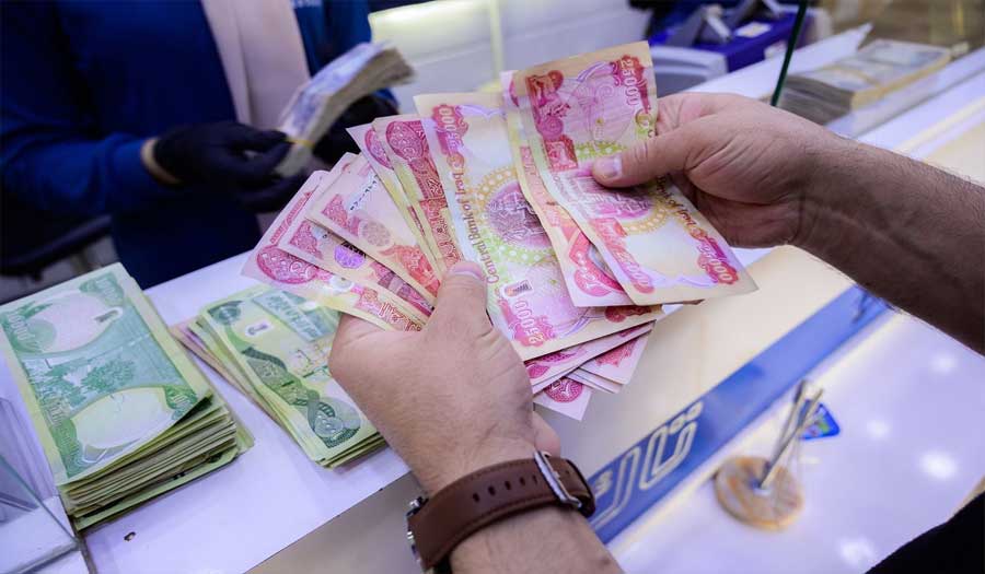 بعد أزمة الدولار.. عملة "مزيفة" تثير القلق في العراق