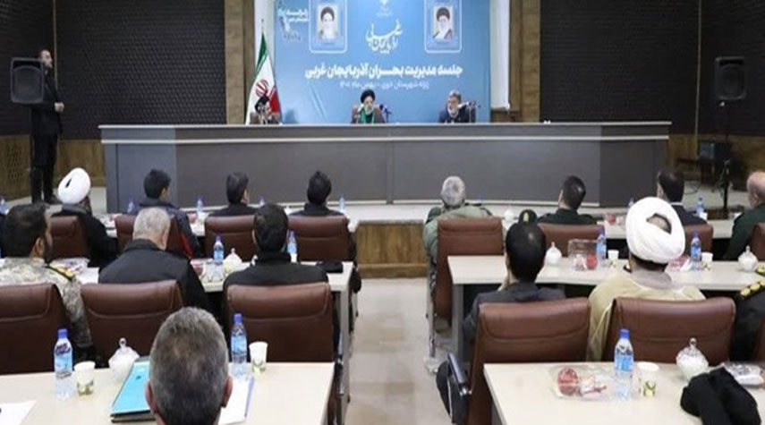 الرئيس الايراني يؤكد على إعادة إعمار المناطق المتضررة بالزلزال في البلاد