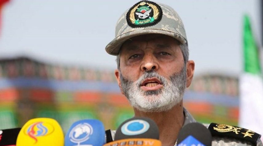 قائد الجيش الإيراني: الثورة الإسلامية اليوم تواجه عداء القوى الإستكبارية