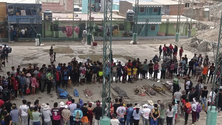 مصرع 36 شخصا جراء انزلاقات أرضية في بيرو