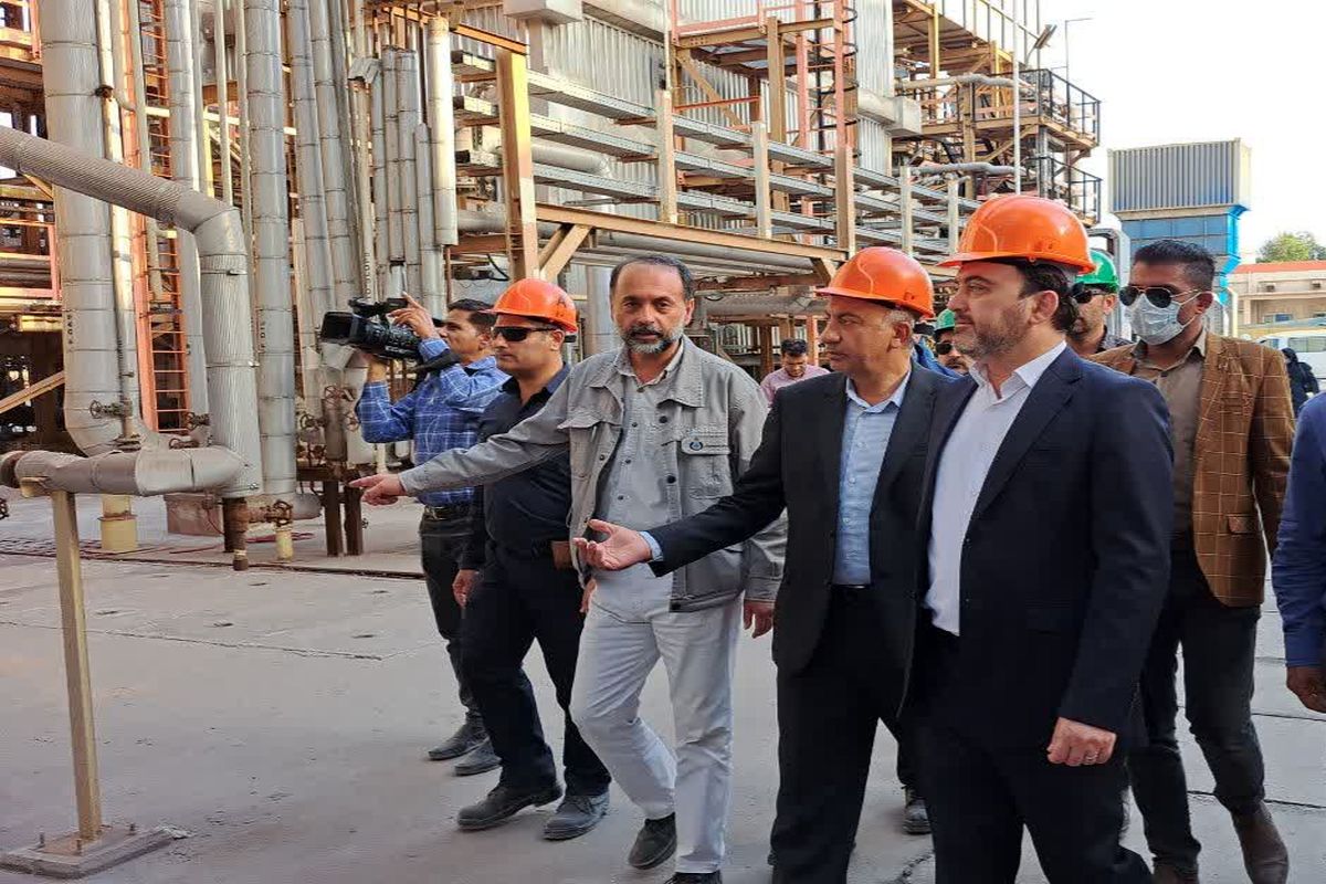 تدشين مشاريع لتكرير النفط جنوب إيران!