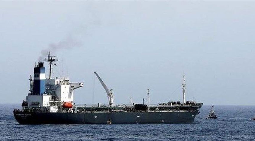 شركة النفط اليمنية: تحالف العدوان يحتجز جميع السفن الواصلة لميناء الحديدة