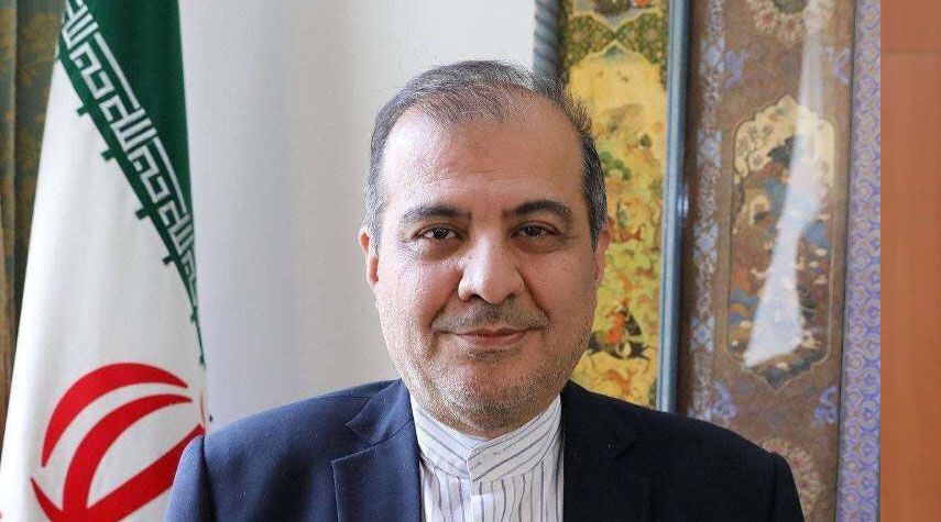 كبير مستشاري الخارجية الإيرانية يلتقي وزير خارجية عمان