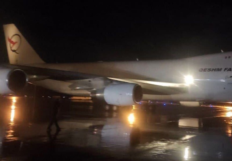 طائرة مساعدات إيرانية تهبط في مطار اللاذقية الدولي