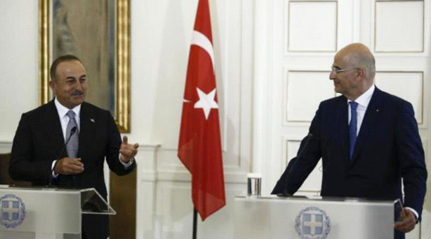 تركيا واليونان تتفقان على ضرورة تطبيع العلاقات بينهما