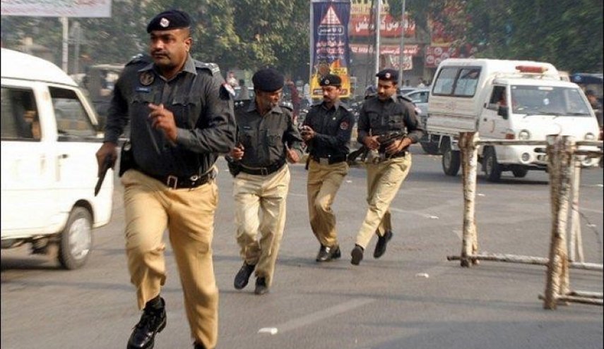 باكستان... مركز شرطة كراتشي يتعرض لهجوم مسلح