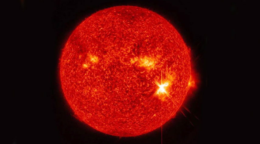 العلماء يرصدون حدوث انفجار شمسي قوي