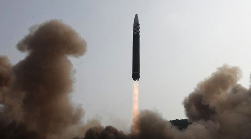 كوريا الشمالية تُطلق 3 صواريخ بالستية باتجاه البحر الشرقي