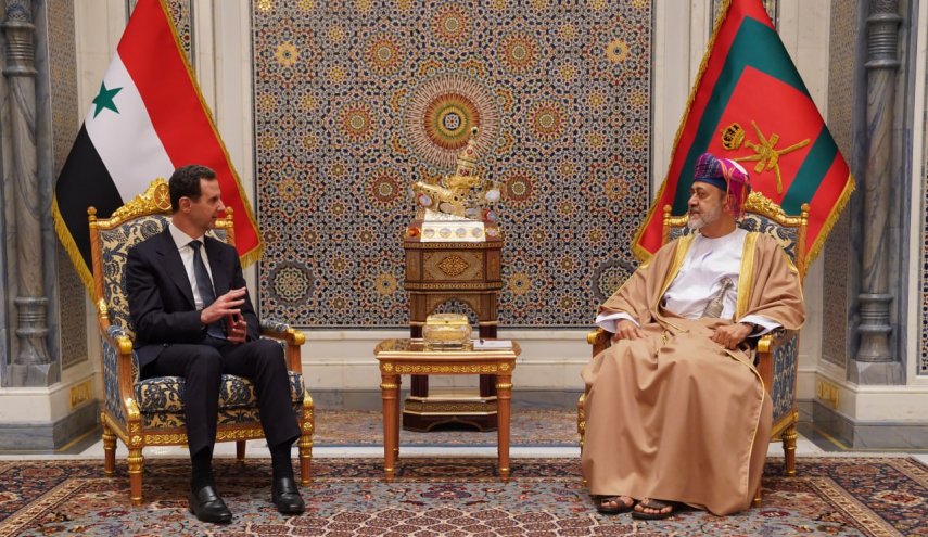 الرئيس السوري يلتقي سلطان عمان في مسقط