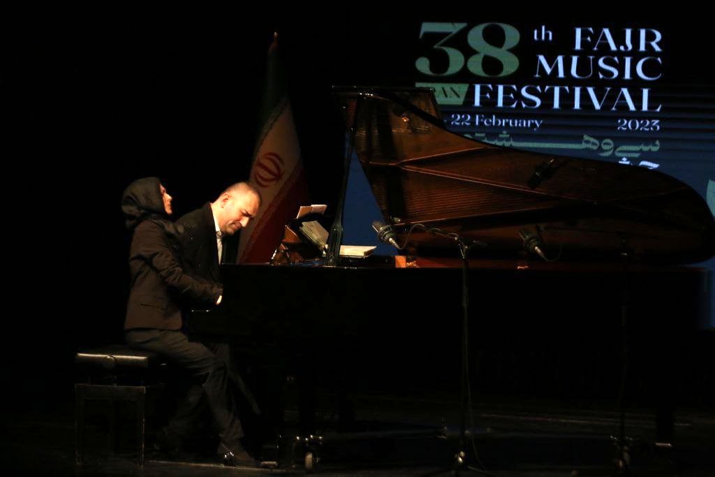 فنان صربي: مهرجان فجر الدولي للموسيقى هو كنز ثمين للإيرانيين!