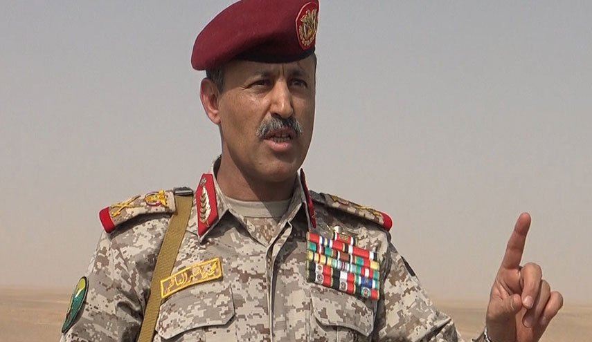 وزير الدفاع اليمني يحذر من استمرار العدوان