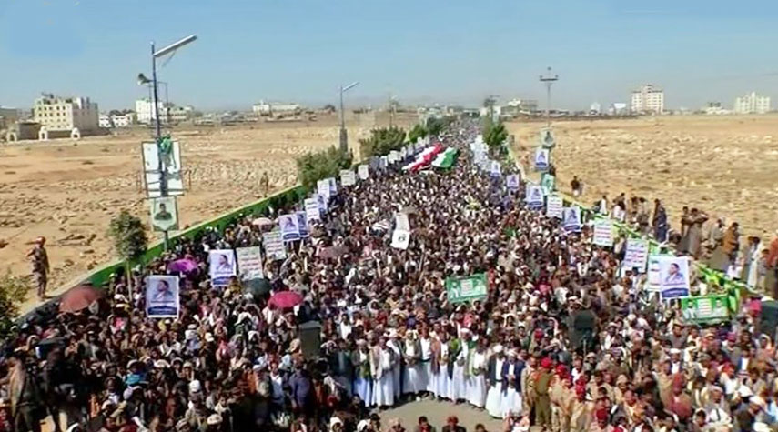 اليمن... مسيرات في صنعاء وصعدة وفاءً للصمّاد