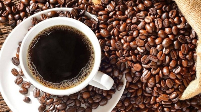 هل هناك علاقة بين القهوة وفقدان البصر؟