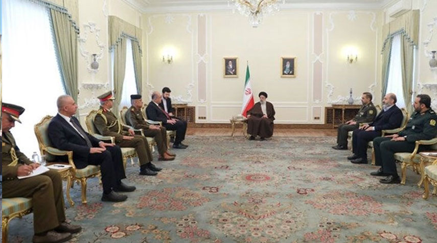 وزير الدفاع العراقي يزور الرئيس الإيراني ويبحث معه القضايا الأمنية المشتركة