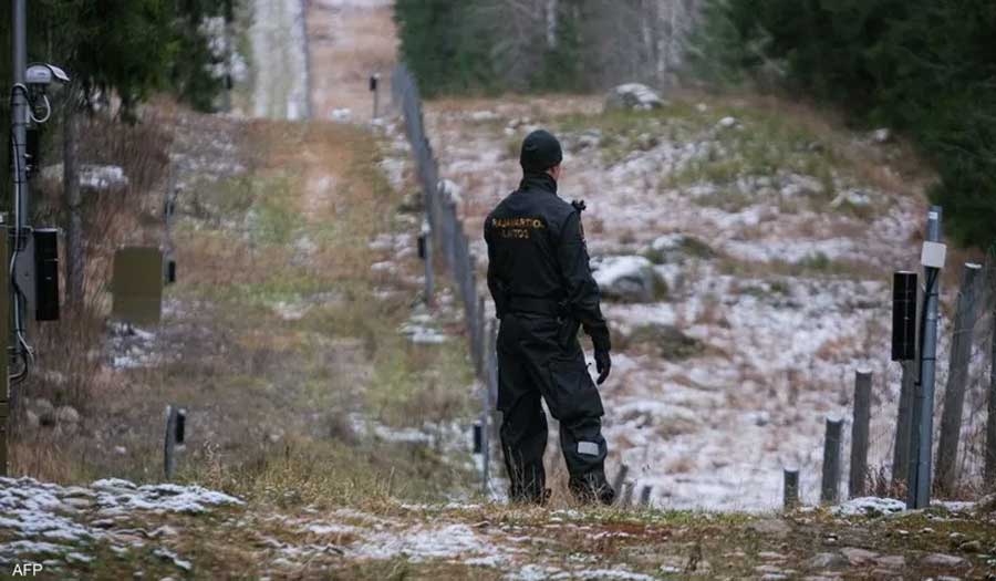 فنلندا تبني سياجاً حدودياً مع روسيا تزامنا مع قرب انضمامها إلى الناتو
