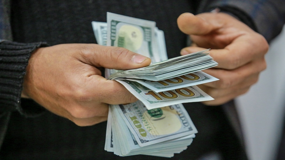 صعود أسعار الدولار في بغداد مع إغلاق البورصة