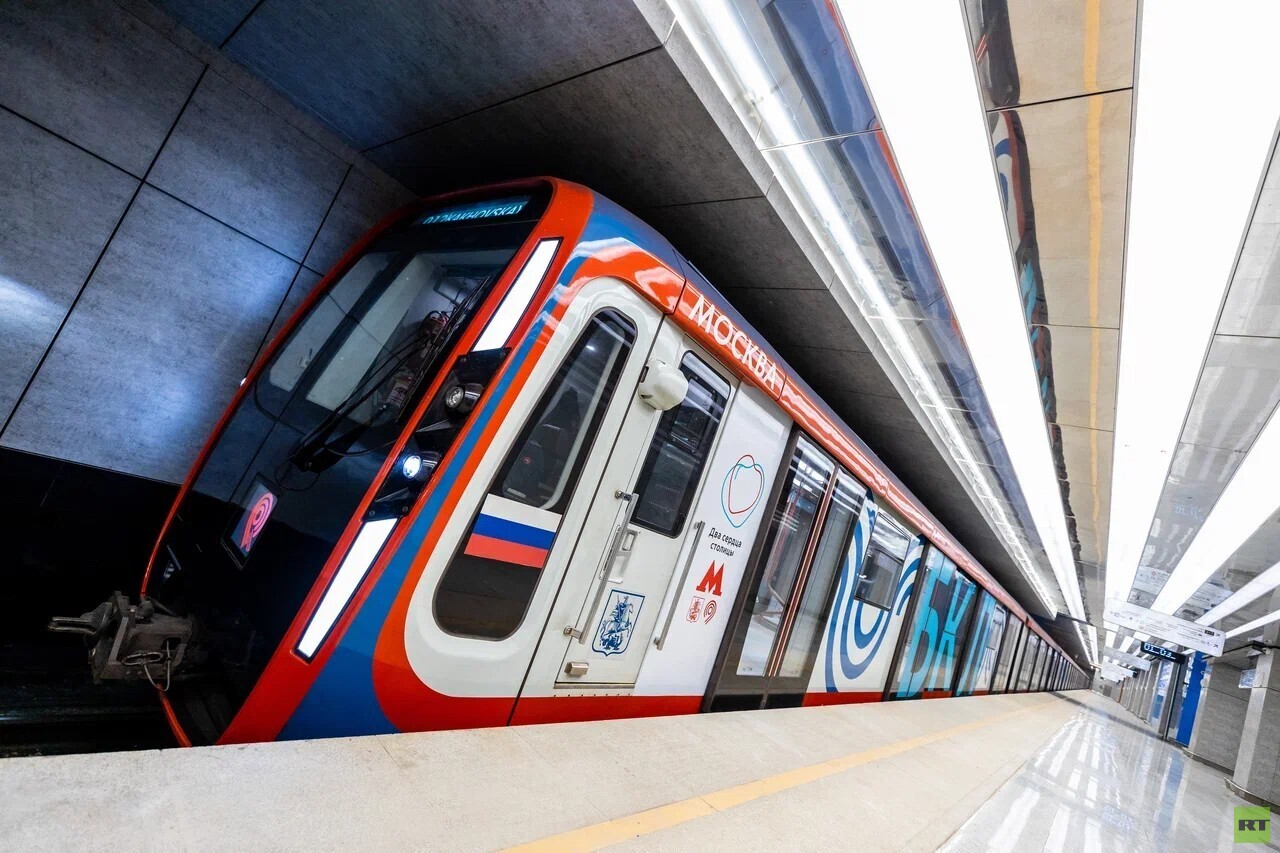 افتتاح أطول خط مترو دائري تحت الأرض في العالم!