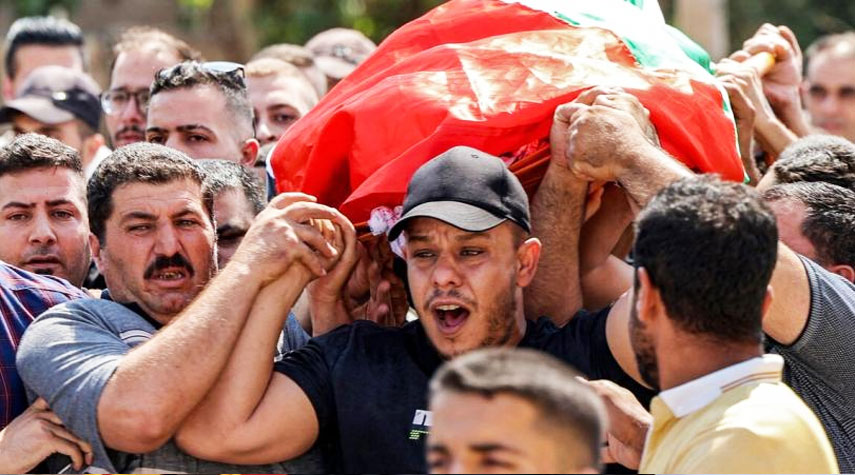 فلسطين المحتلة.. الآلاف يشيعون جثمان الشهيد محمد سليم في قلقيلية