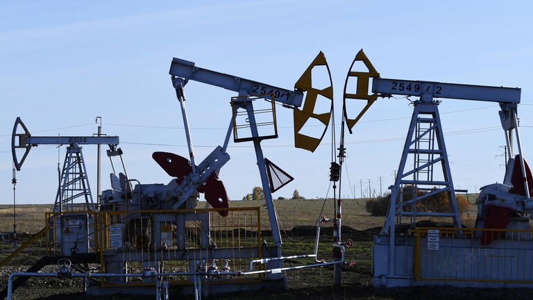 واشنطن تطالب بزيادة إنتاج النفط