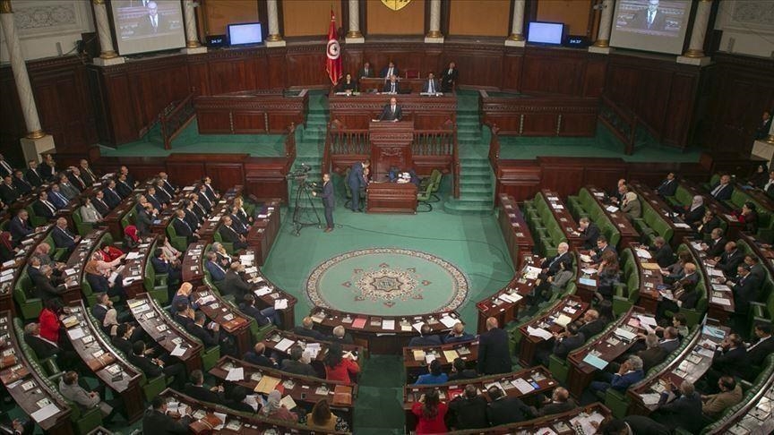 البرلمان التونسي الجديد يعقد أولى جلساته