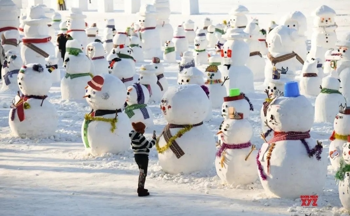 بالصور من إيران.. مهرجان الرجل الثلجي في مدينة "كوهرنك"!