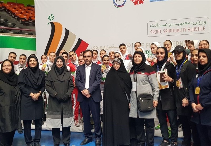 إيران تفوز بلقب بطولة "نوروز" الدولية الأولى للسيدات