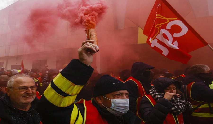 فرنسا توقف أكثر من 300 متظاهر في احتجاجات إصلاح التقاعد