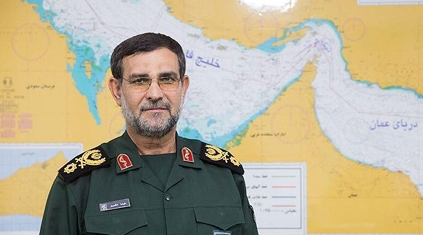 قائد في الحرس الثوري يتفقد جزر في الخليج الفارسي