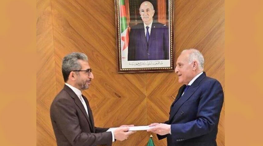 السفير الإيراني الجديد في الجزائر يقدم نسخة من أوراق اعتماده لوزير الخارجية الجزائري