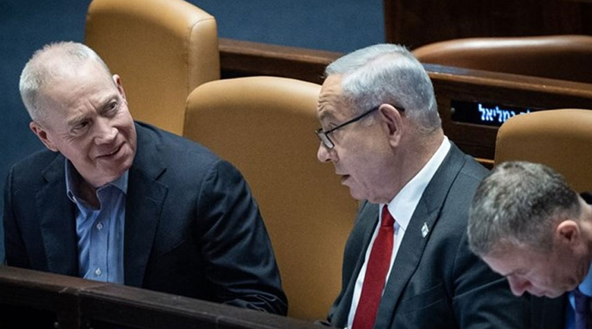 رئيس الوزراء الصهيوني يقيل وزير الحرب بسبب اعتراضه على "الإصلاحات القضائية"