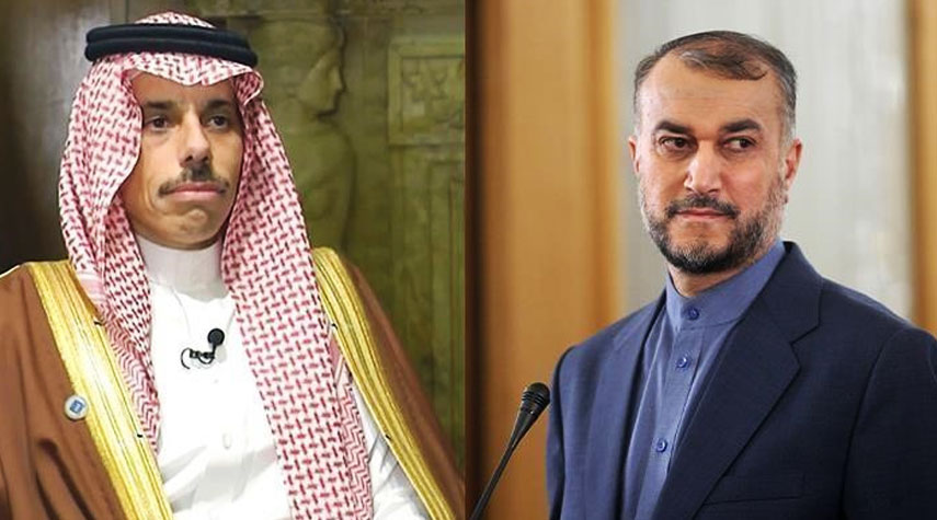 وزيرا الخارجية الايراني والسعودي يبحثان الاتفاق الثنائي