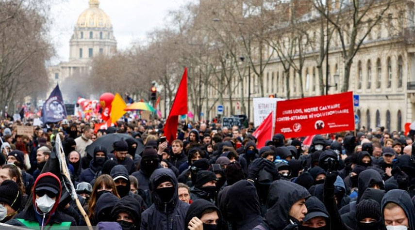 فرنسا... مشاركة  أكثر من مليون شخص في الاحتجاجات+صور