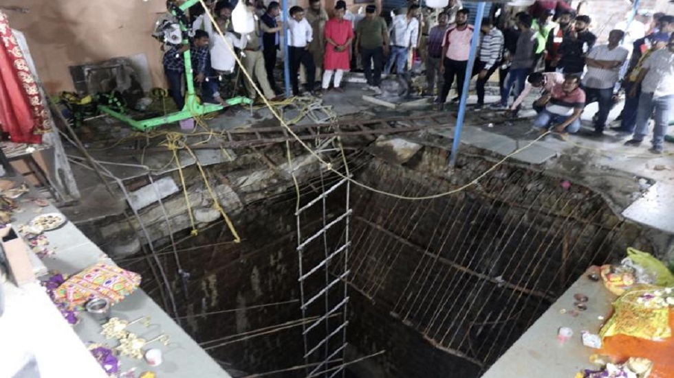 مقتل 35 شخصا جراء انهيار أرضية معبد في الهند