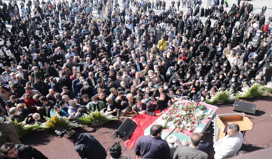 تشييع جثمان الشهيدين "حيدري ومهقاني" بحضور جماهيري في طهران