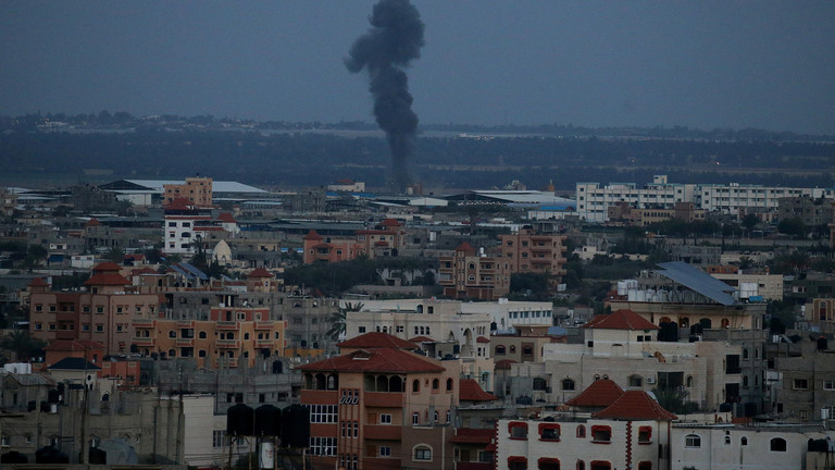فلسطين.. طائرات الاحتلال تستهدف مواقع للمقاومة في قطاع غزة