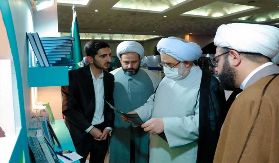 إقبال متزايد على جناح العتبة العباسية في معرض طهران للقرآن 