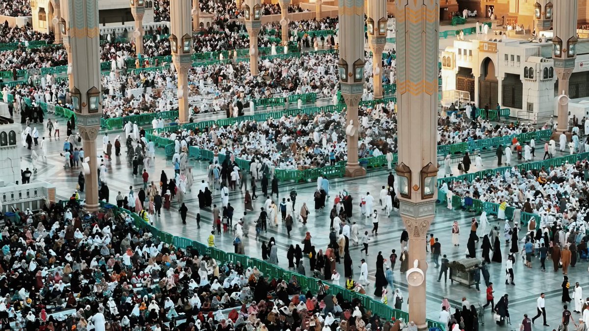 أكثر من 10 ملايين زائر للمسجد النبوي منذ بداية شهر رمضان