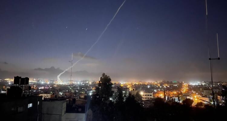 المقاومة تتصدى لطائرات الاحتلال في سماء غزة