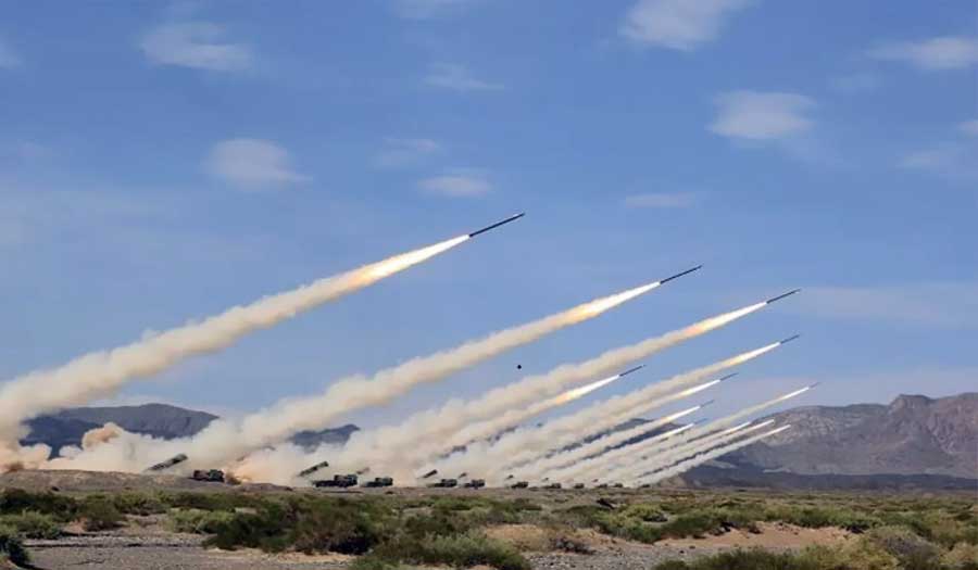 إطلاق عشرات الصواريخ من لبنان نحو الأراضي المحتلة وإصابة 3 مستوطنين