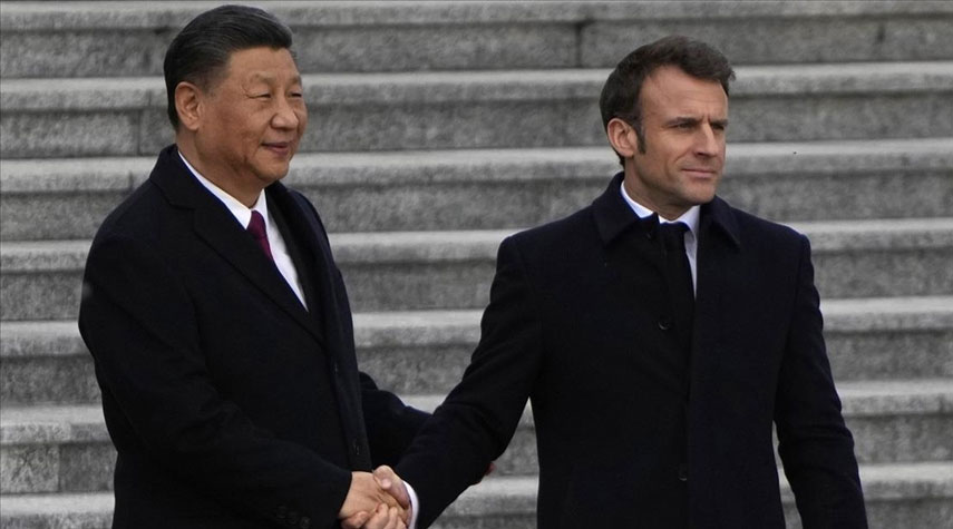 الرئيسان الصيني والفرنسي يدعمان الجهود لعودة السلام إلى أوكرانيا