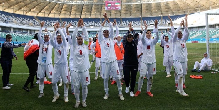 إيران تبلغ الدور الثاني من التصفيات الأولمبية للسيدات