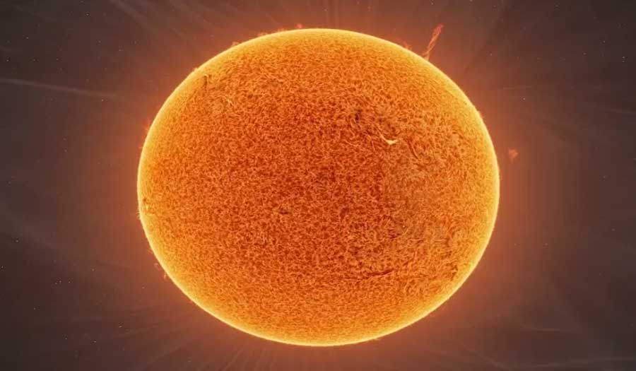 عبر دمج 90 ألف لقطة.. علماء ينشرون صورة مذهلة للشمس تشبه كرة التنس