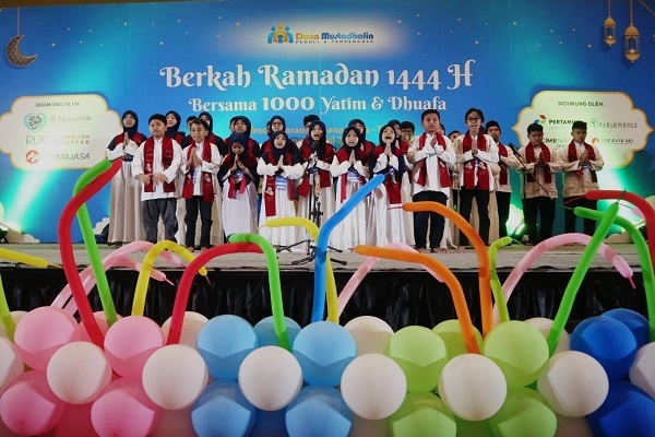 إندونيسيا.. طلبة العتبة الحسينية يحيون برامج قرآنية خلال الشهر الكريم