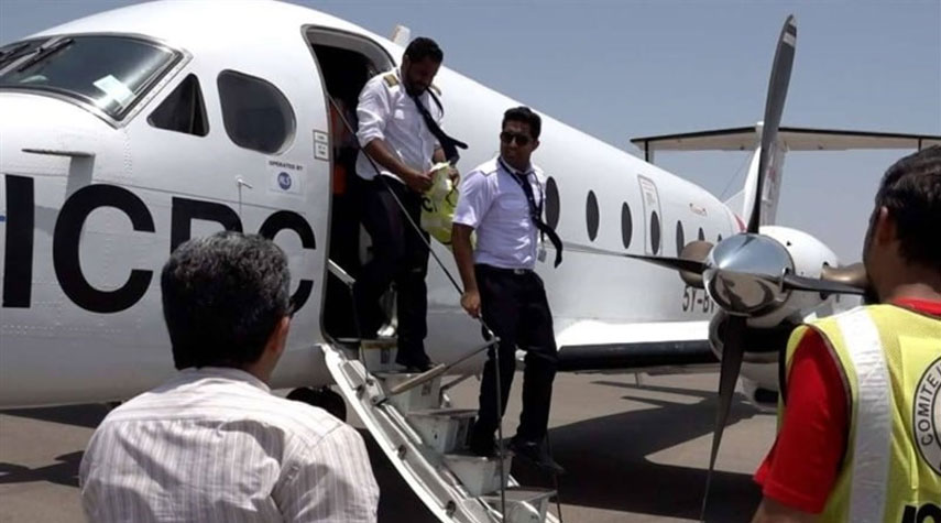 مطار صنعاء يستقبل عدد من المختطفين اليمنيين ممن كانوا في السعودية